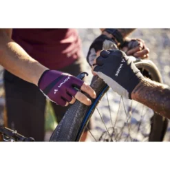 VAUDE Women's Active Gloves 13 VAUDE Women's Active Gloves -Sport Way Store 04411 c 6 044111900900 b926b827