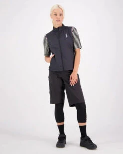 Mons Royale Redwood Wind Vest - Women's -Sport Way Store 100696 1165 001 107 375x crop center cd99fa84 8ec3 47d0 8439 519968f1e89b