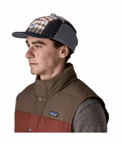 Patagonia Range Earflap Cap -Sport Way Store 33530 CINB Alternate 3