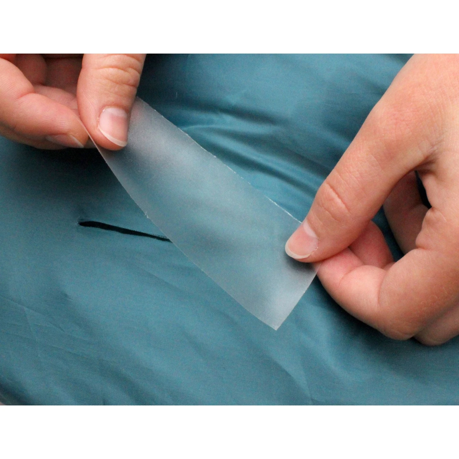 'Tenacious Tape' Reparatur 3 'Tenacious Tape' Reparatur – Bild 3