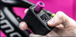 Muc-Off Airmach Electric Mini Pro Inflator | Fahrradpumpe 19 Muc-Off Airmach Electric Mini Pro Inflator | Fahrradpumpe -Sport Way Store Muc OffAirmachElectricMiniProInflatorFahrradpumpe6 scaled