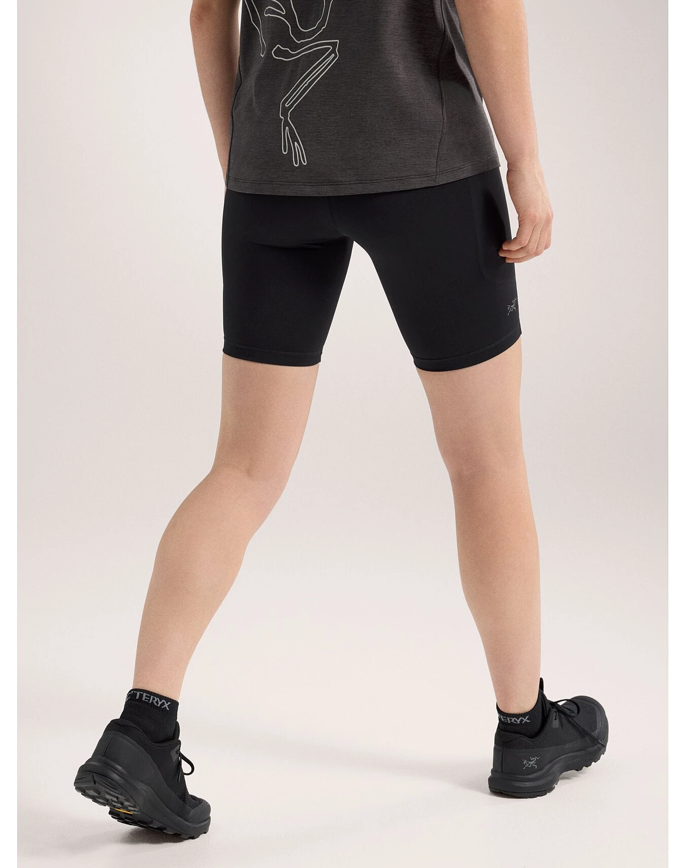 Arcteryx Essent High-Rise Short 8" Women's 2 Arcteryx Essent High-Rise Short 8" Women's – Bild 2