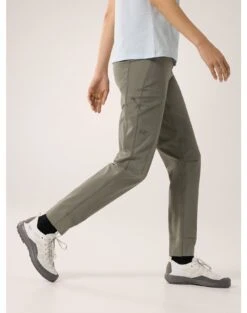 Arcteryx Gamma Hybrid Pant Women's 14 Arcteryx Gamma Hybrid Pant Women's -Sport Way Store S24 X000007714 Gamma Hybrid Pant Forage Women s Side View