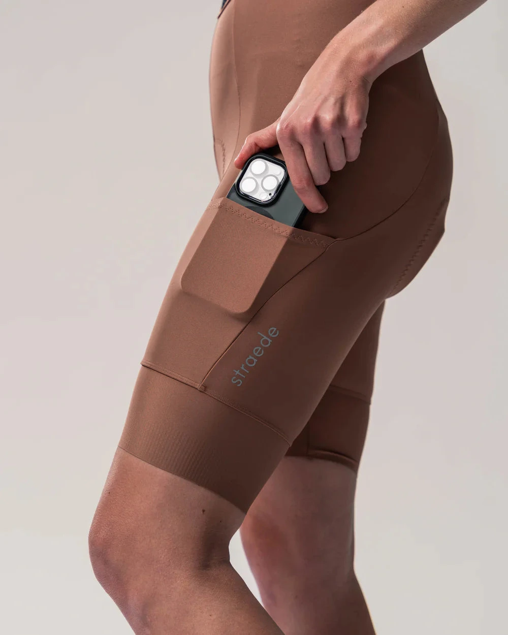 Cargo Bib Shorts Women 5 Cargo Bib Shorts Women – Bild 5