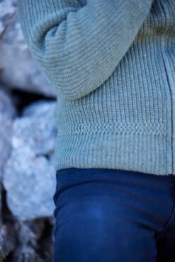 W Essential Nautic Cardigan - Damen -Sport Way Store essential nautic cardigan mid green 2