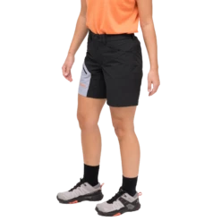 Bergans Women's Vaagaa Light Softshell Shorts -Sport Way Store images 2 49c2d40e a792 4932 971d b42f93abc1ed