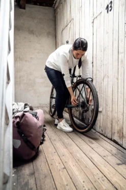 Ortlieb Quick Rack Light -Sport Way Store quick rack light ham ort 26989 1 1